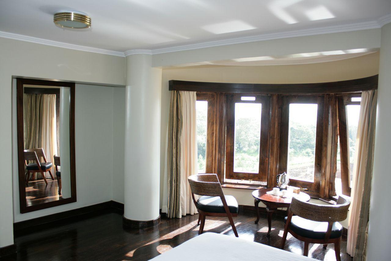 Treetops Mweiga Bilik gambar