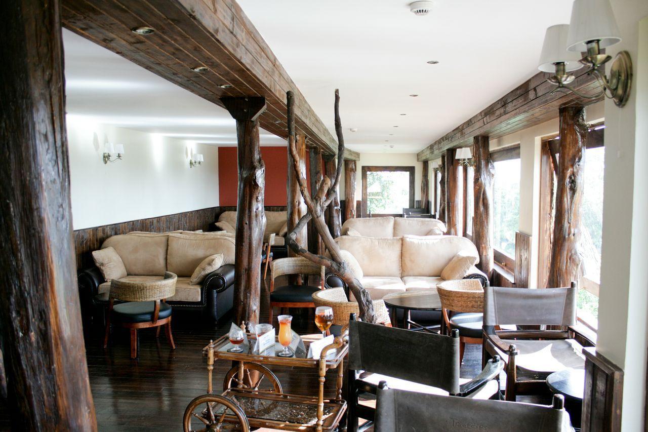 Treetops Mweiga Luaran gambar
